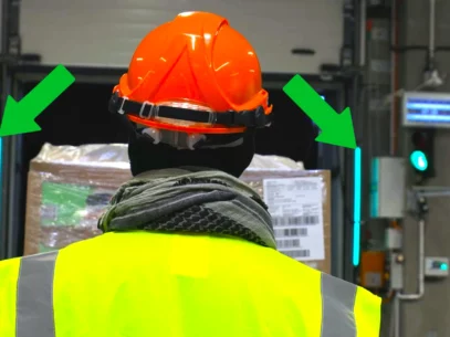 Zielone paski LED informują o bezpiecznym wjeździe na rampę załadunkową.